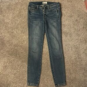 FREE PEOPLE skinny jean size 24